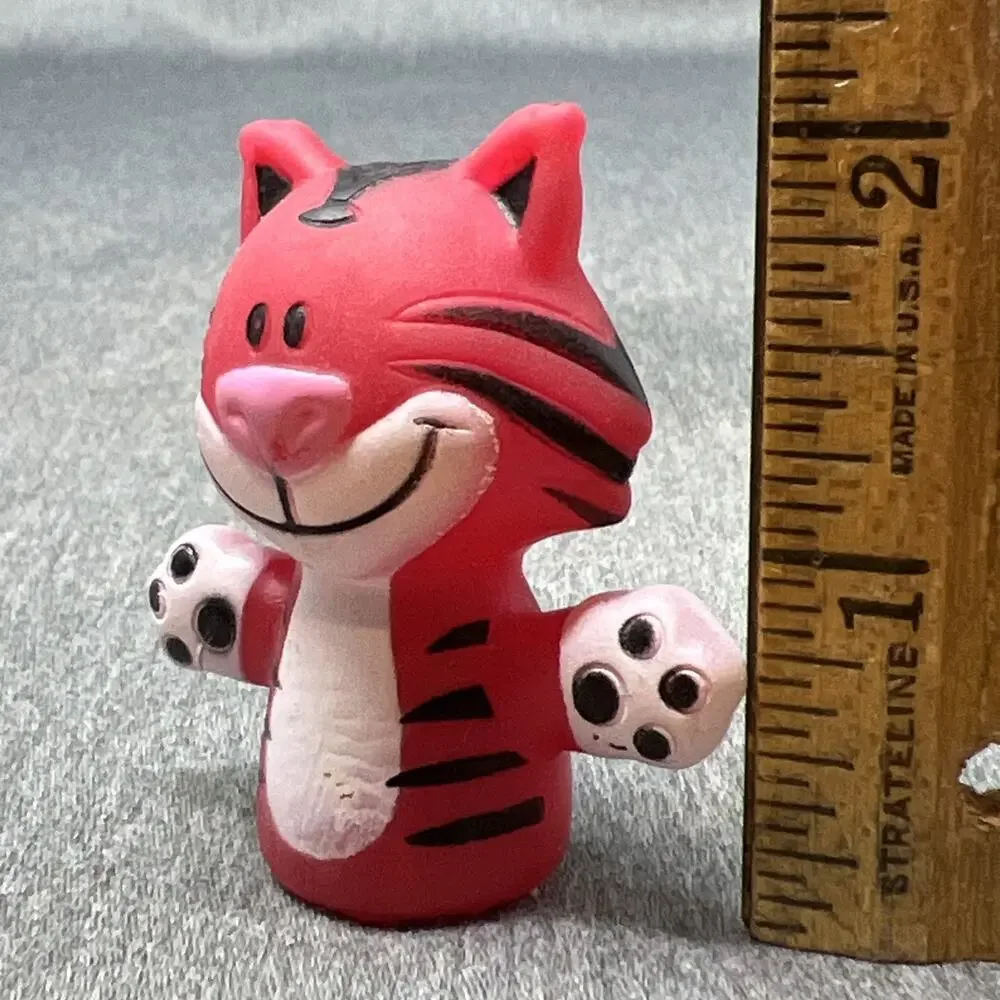 Red Tiger Finger Puppet Plastic Rubber Zoo Jungle Safari Party Favor Toy 2 Inch